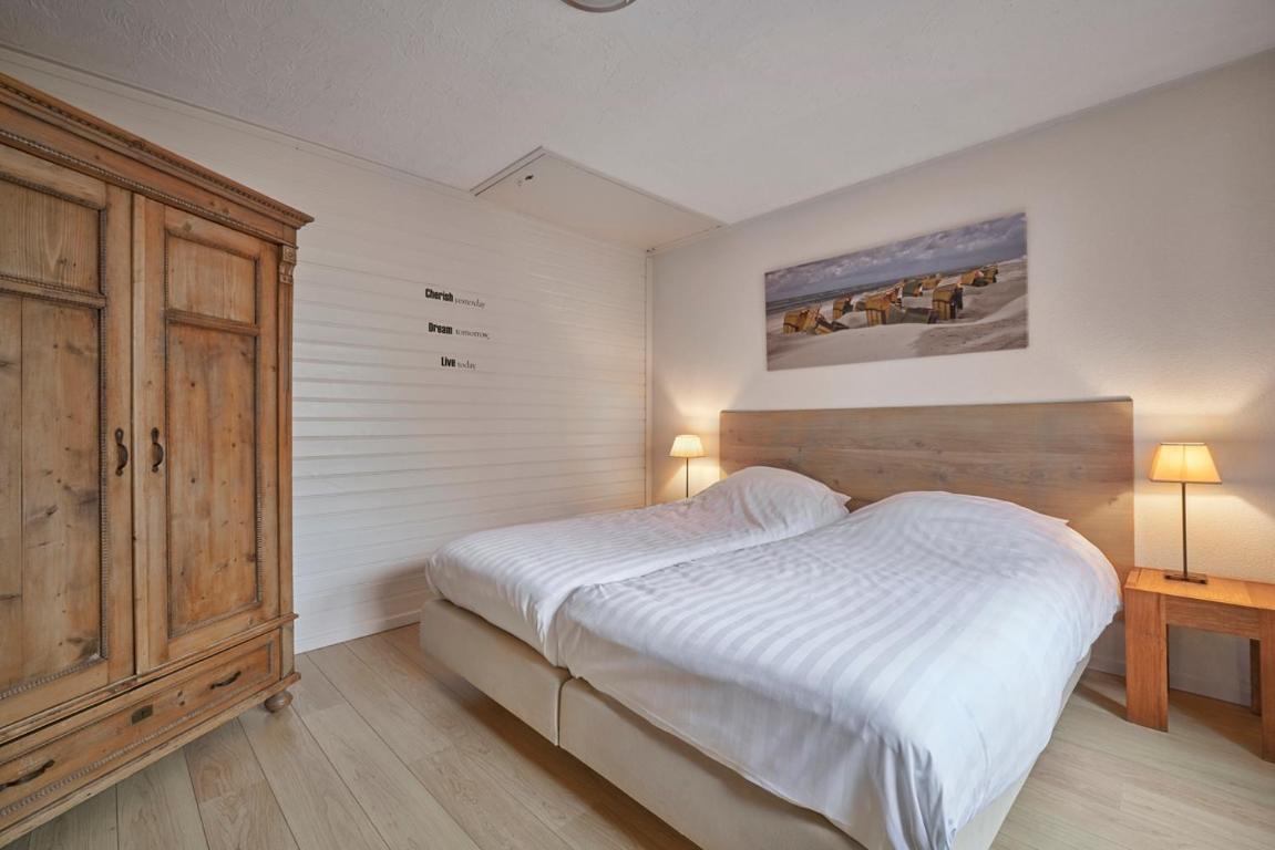 Apartments Four Seasons Voorstraat Egmond aan Zee Exterior photo